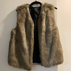 Talula Faux Fur Vest with pockets